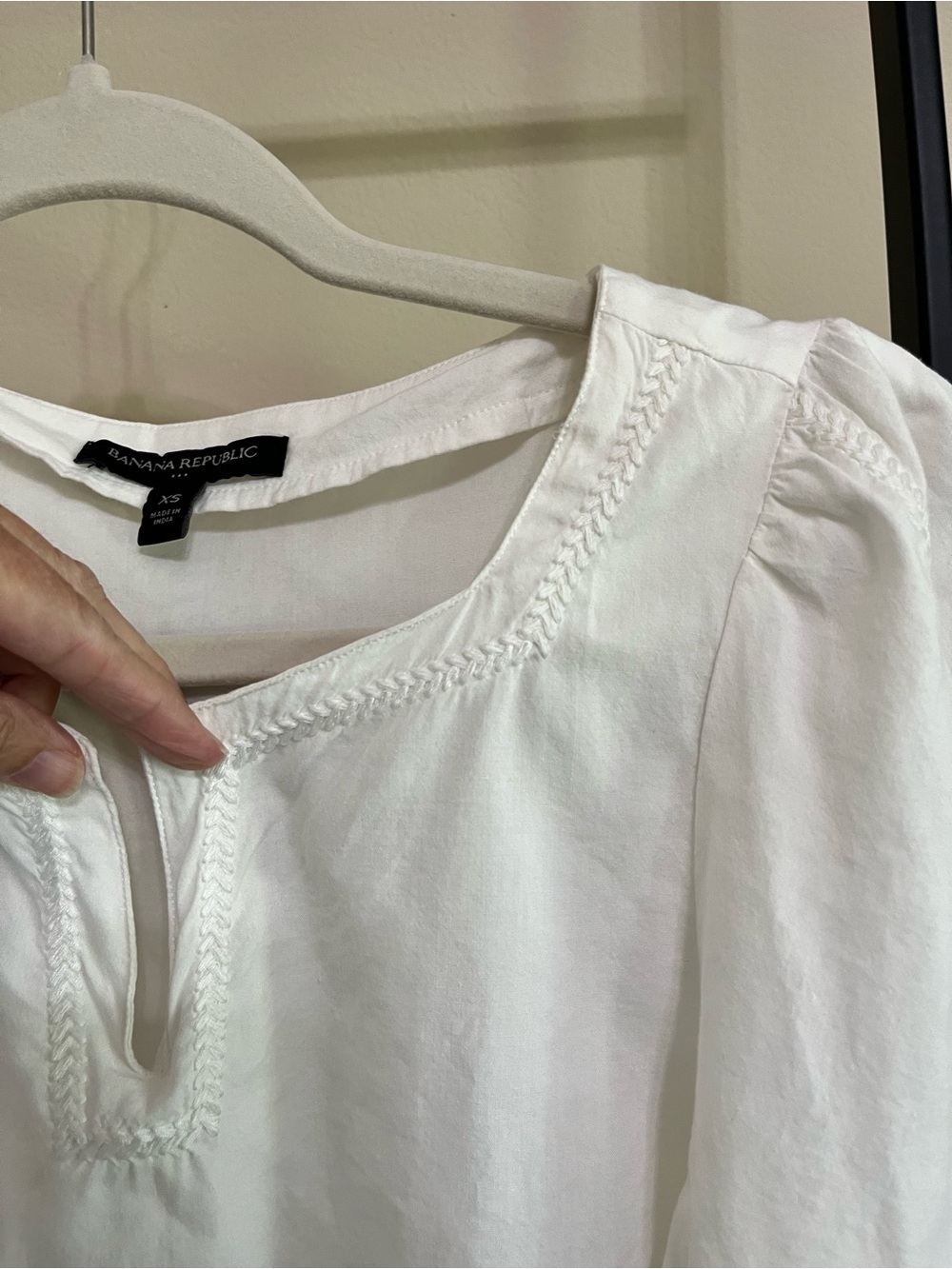 Banana Republic White Boho Embroidered V-Neck Top Sz XS - Picture 5 of 11